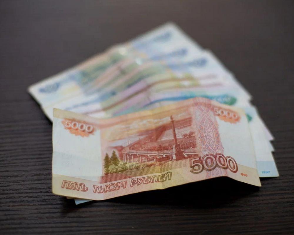 Брянцам рассказали, на что уходят семейные накопления