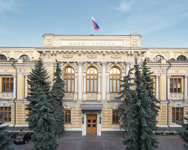 Центробанк вернул проведение валютных операций по бюджетному правилу